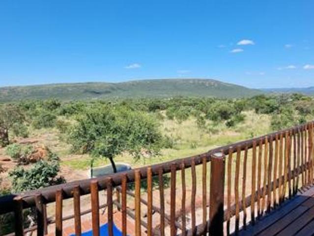 5 Bedroom House in Mabalingwe