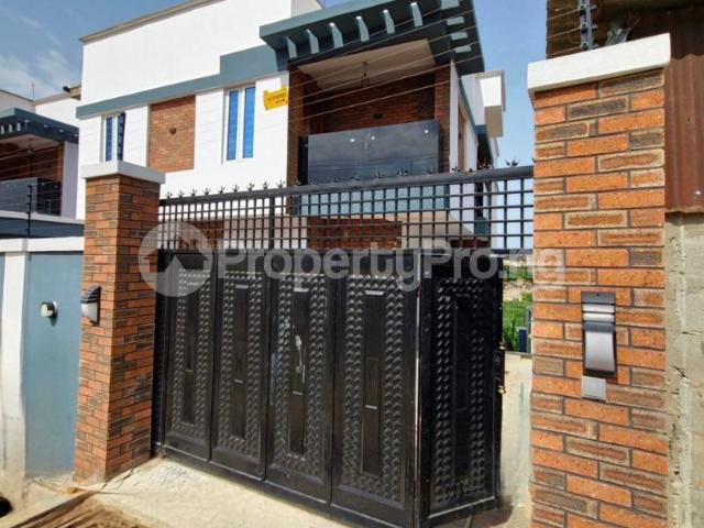 Buy House in Magodo GRA Phase 1, Ojodu Lagos 4LJVN | PropertyPro Nigeria