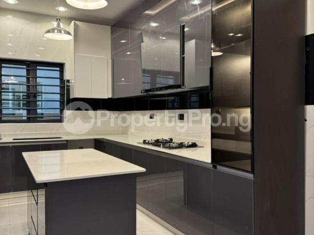 5 Bedroom House in Magodo GRA Phase 2 Kosofe/Ikosi Lagos | House for sale in kosofe ikosi | House in kosofe ikosi | 5 Bedroom | PropertyPro Nigeria