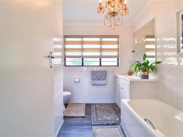 5 Bedroom House in Manaba