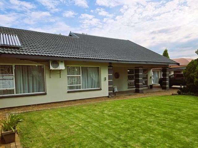 5 Bedroom House in Meyerton Central