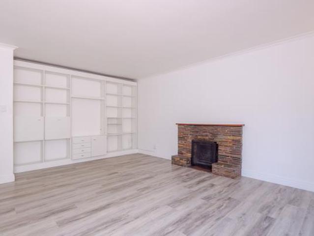 5 Bedroom House in Meadowridge