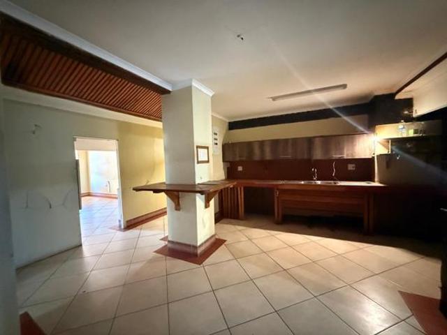 5 Bedroom House in Meer En See