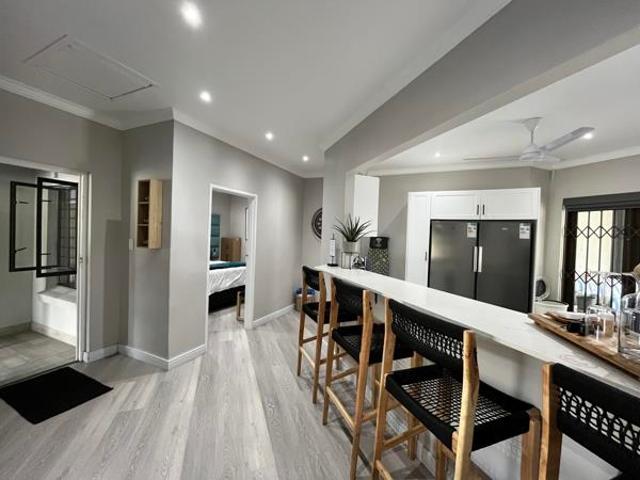 5 Bedroom House in Meer En See