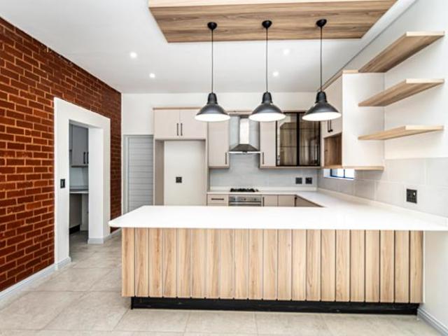 4 Bedroom House in Melodie
