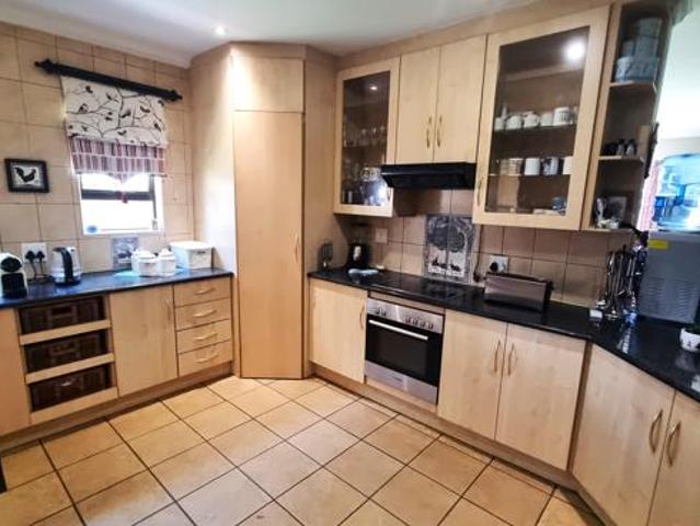 5 Bedroom House in Melodie