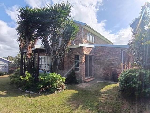 5 Bedroom House in Peddie