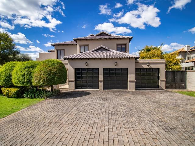 5 Bedroom House in Midlands Estate