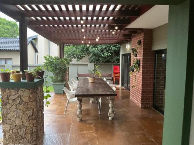 5 Bedroom House in Midlands Estate