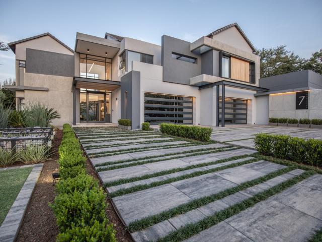 5 Bedroom House in Midstream Estate