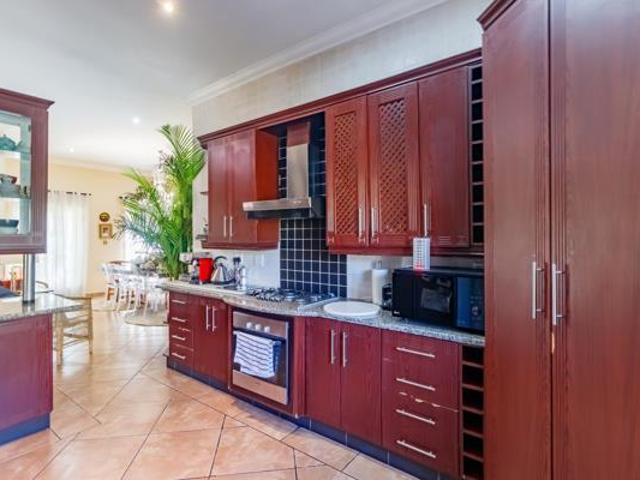 5 Bedroom House in Midstream Estate