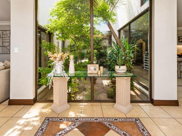 5 Bedroom House in Midstream Estate