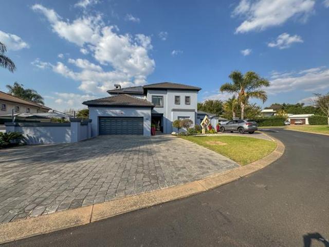 5 Bedroom House in Midstream Estate