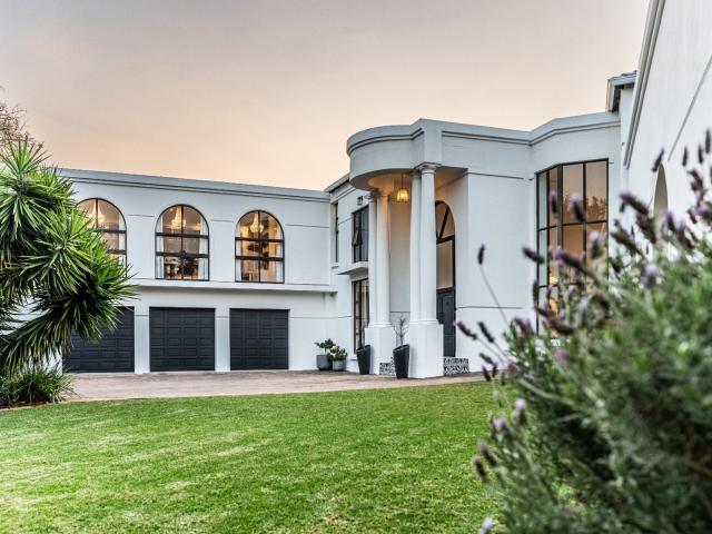 5 Bedroom House in Midstream Estate