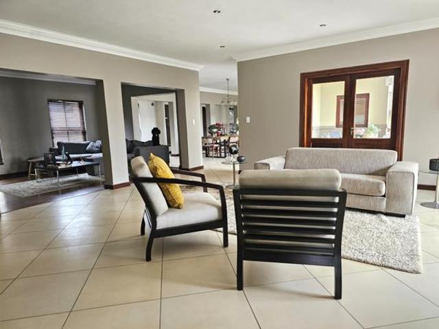 5 Bedroom House in Midstream Estate