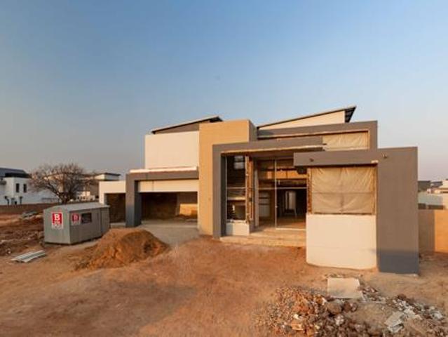 5 Bedroom House in Midstream Heights