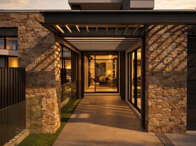 5 Bedroom House in Midstream Heights