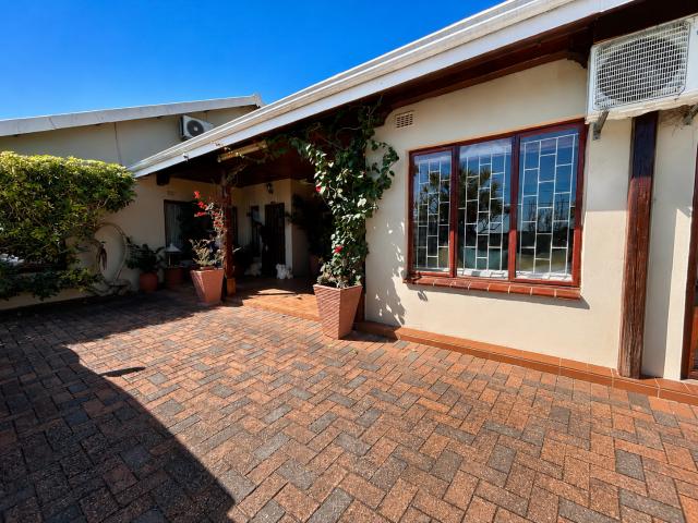 5 Bedroom House in Musgrave