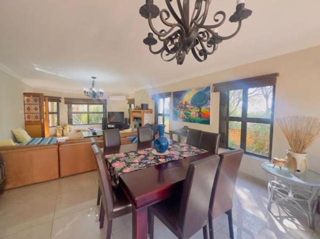 5 Bedroom House in Nooitgedacht AH