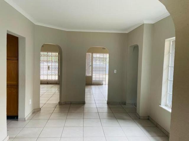 5 Bedroom House in Noordwyk