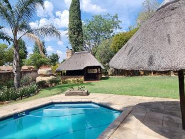 5 Bedroom House in Noordwyk