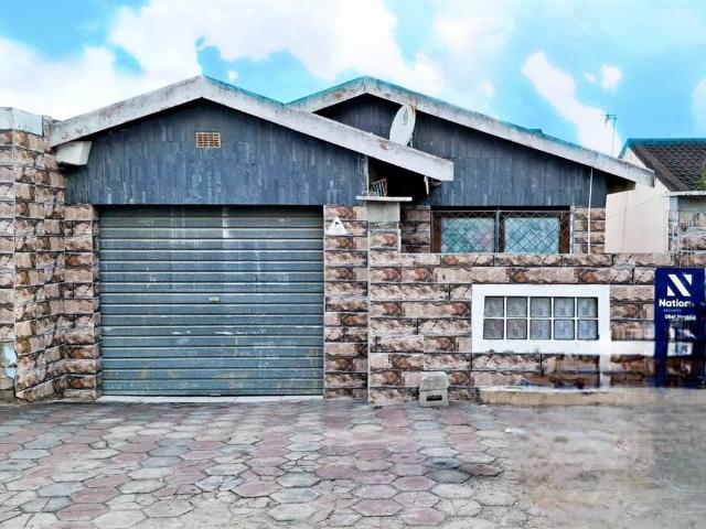 5 Bedroom House in Northcroft