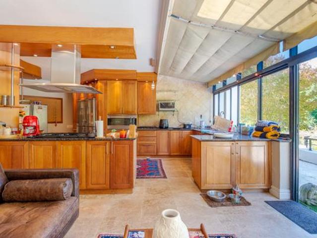 5 Bedroom House in Newlands