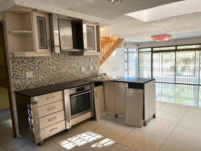 5 Bedroom House in Nyala Park