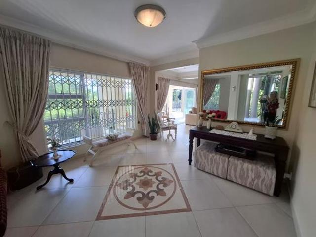 5 Bedroom House in Southbroom