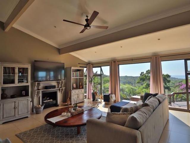 5 Bedroom House in Southbroom