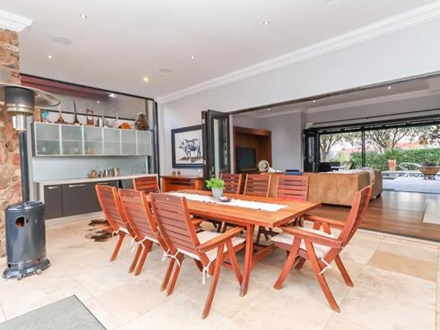 5 Bedroom House in Southdowns Estate