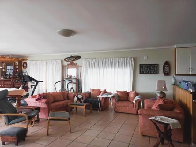 5 Bedroom House in Southport