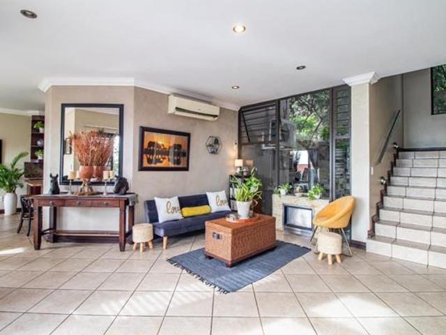 5 Bedroom House in Sonheuwel