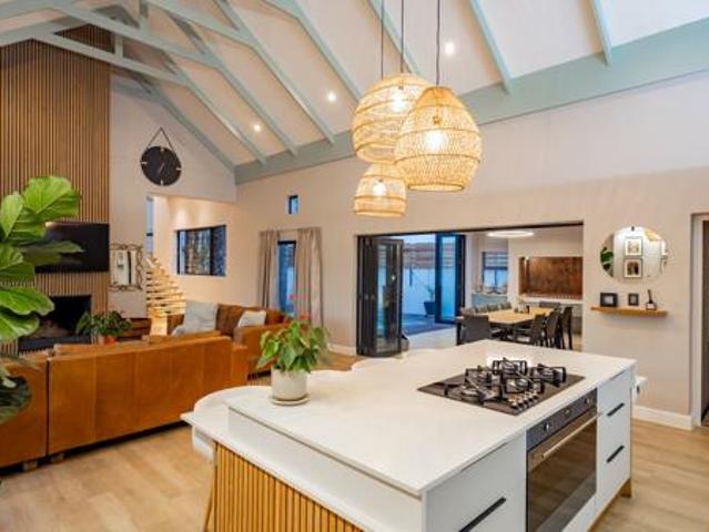 5 Bedroom House in Schonenberg Estate