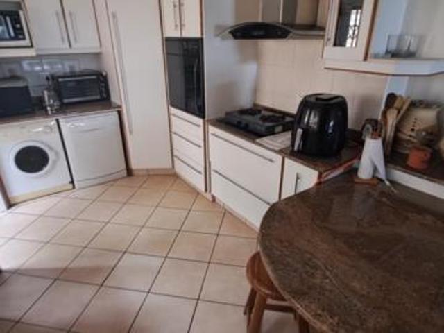 5 Bedroom House in Sea Park