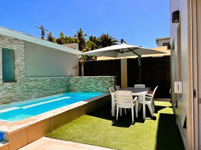 5 Bedroom House in Sea Point