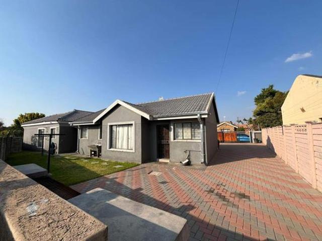 5 Bedroom House in Seshego