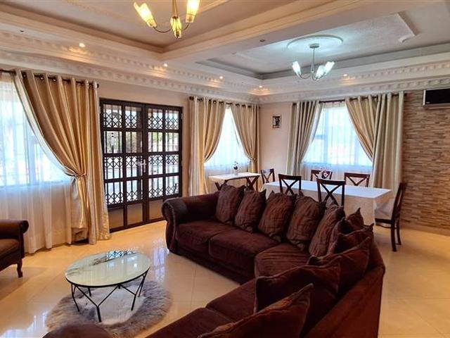 5 Bedroom House in Shastri Park