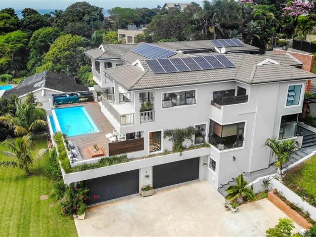 5 Bedroom House in Shelly Beach