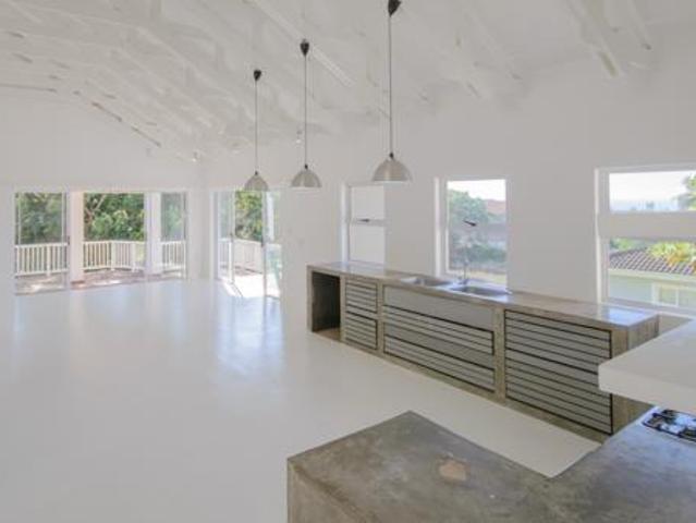 5 Bedroom House in Shelly Beach