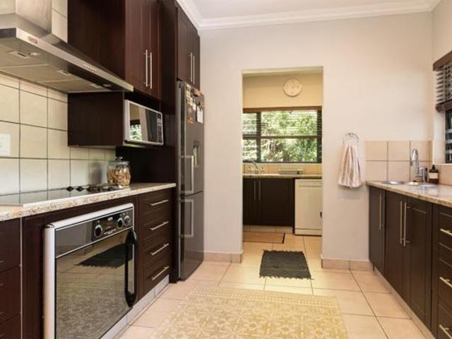 5 Bedroom House in Simbithi Estate