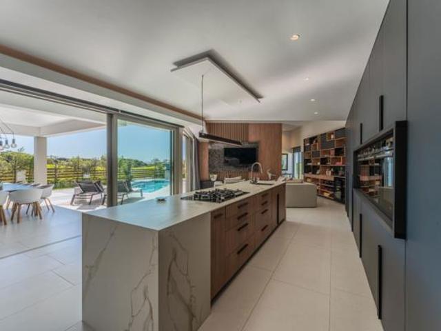 5 Bedroom House in St Francis Links Golf Estate
