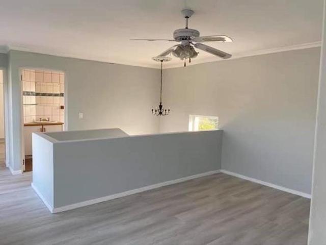5 Bedroom House in Stanford