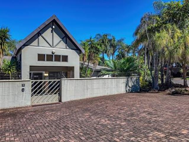 5 Bedroom House in Steiltes