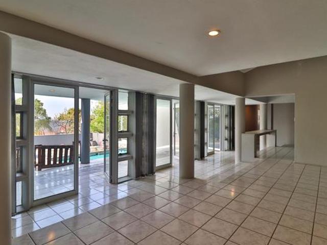 5 Bedroom House in Steiltes