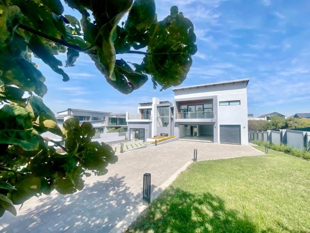5 Bedroom House in Steyn City