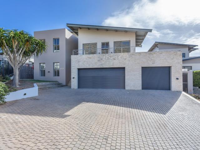 5 Bedroom House in Stonehurst Mountain Estate