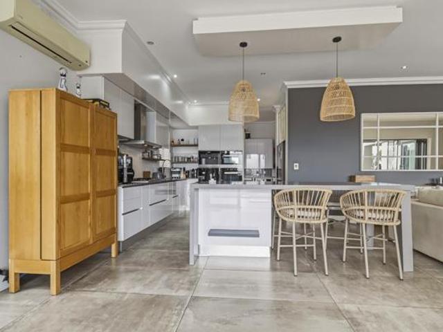 5 Bedroom House in Stonehurst Mountain Estate