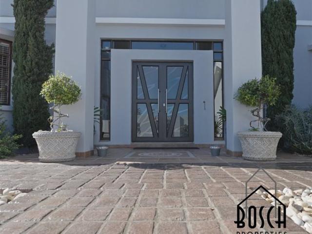5 Bedroom House in Summerstrand