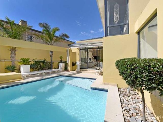 5 Bedroom House in Sunset Links